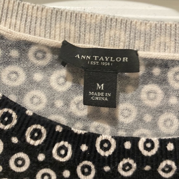 Light weight Ann Taylor polka dot sweater! - Picture 7 of 7